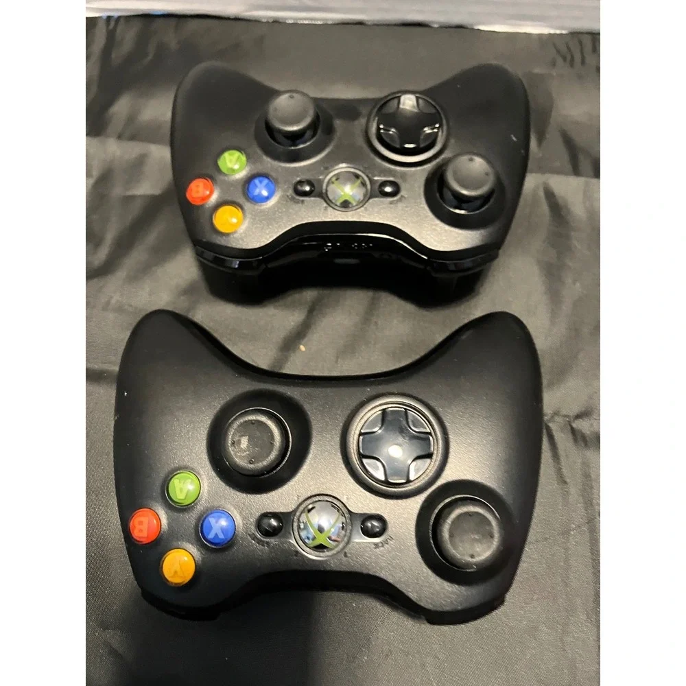 2 Xbox 360 Wireless Controllers –Original Edition Tested CLEAN Gaming Arcade